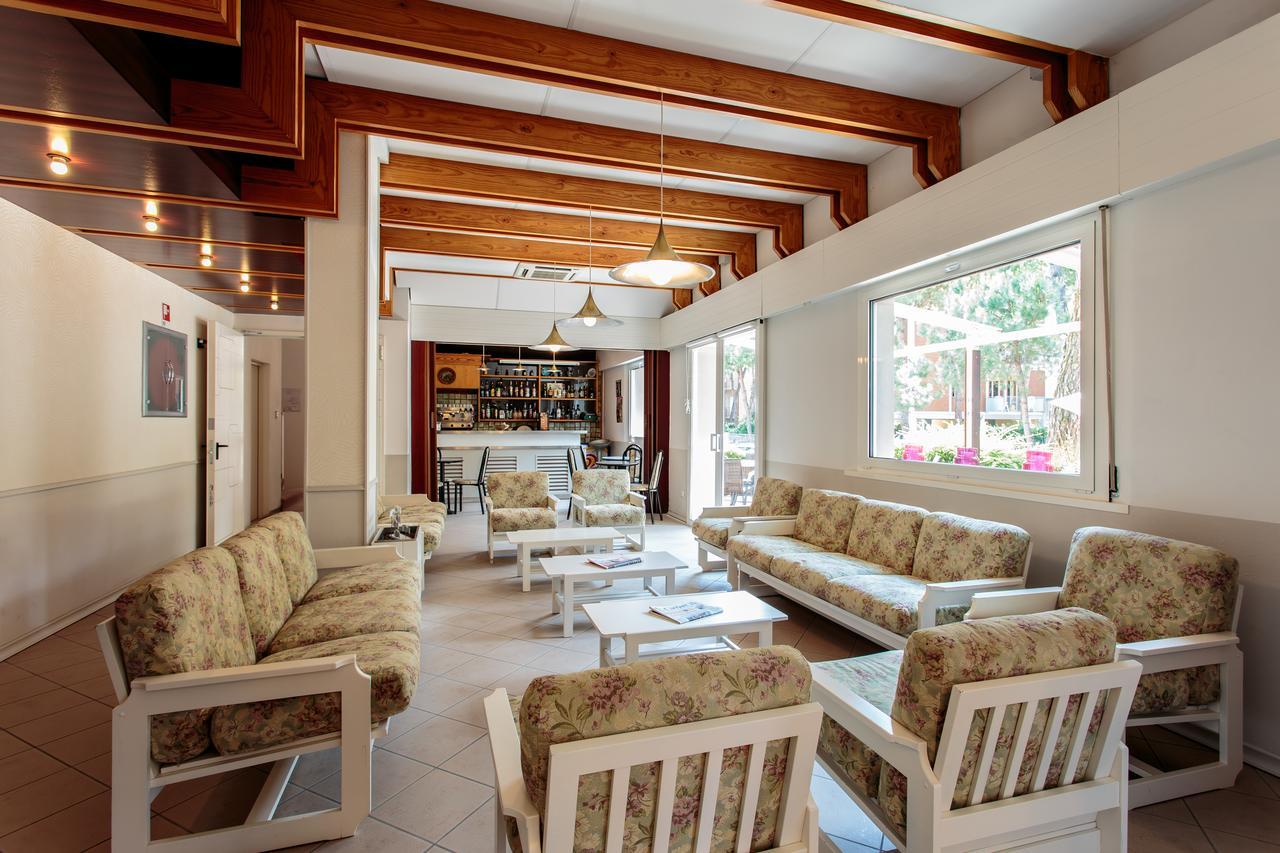 Hotel Villa Ombrosa มิลาโน แมริตทิมา ภายนอก รูปภาพ